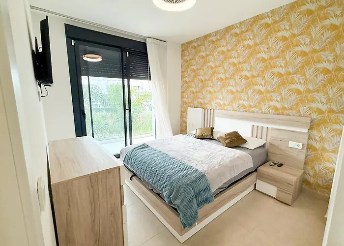 Appartement Torremar Luxe: Upscale 2bed By The