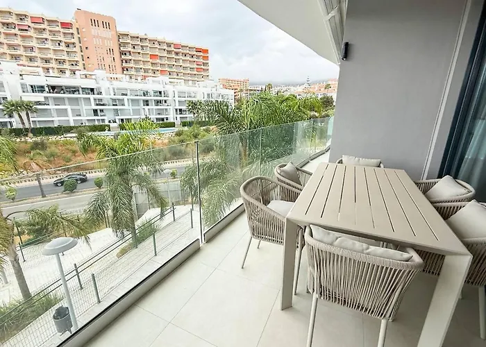 Torremar Luxe: Upscale 2bed By The