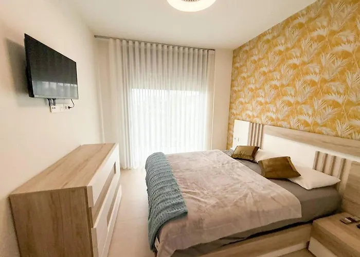 Appartement Torremar Luxe: Upscale 2bed By The